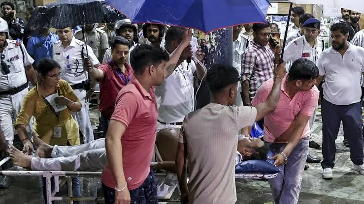 Kolkata Durga Puja Stampede: Death Toll Rises to 19; Seven Arrested